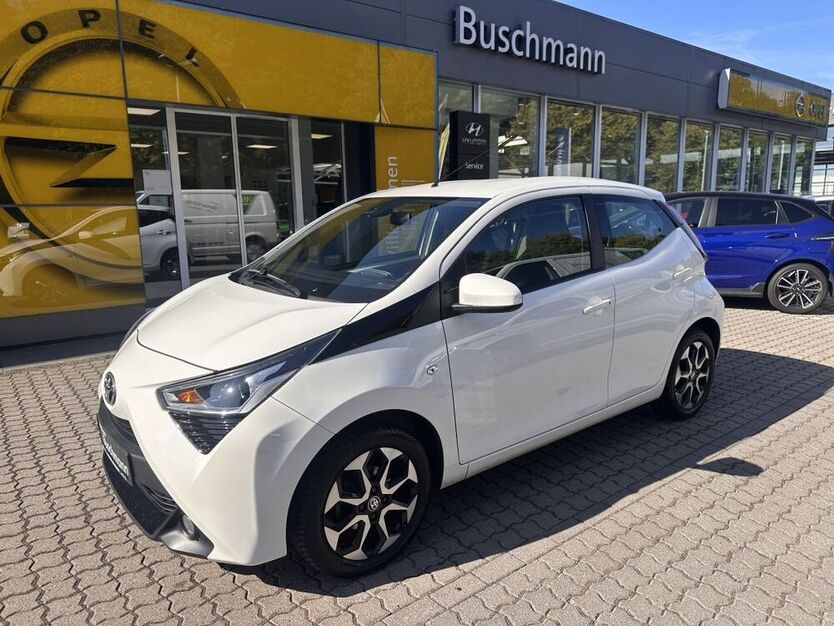 Aygo (X)