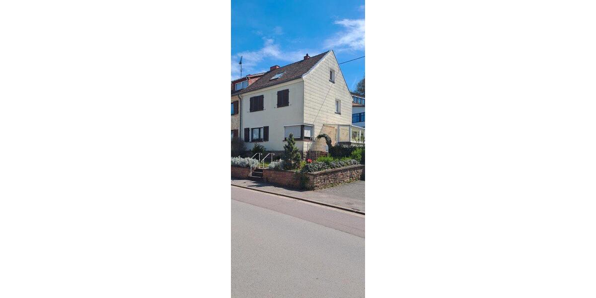 Einfamilienhaus Merzig - 7 Zimmer, 140 m&sup2;, 225.000&euro; | Angebot:27120413