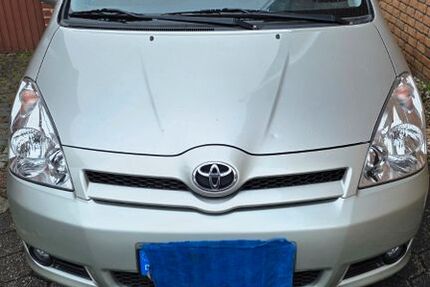 Toyota Corolla Verso 158.892 km 4.199 &euro; Geldern 47608