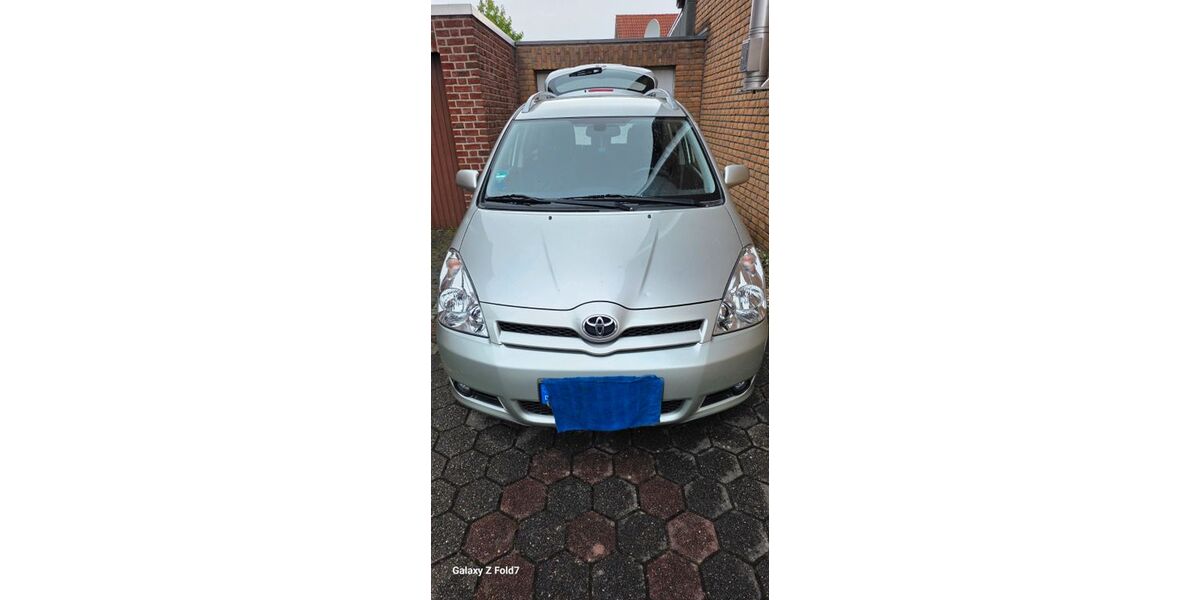 Toyota Corolla Verso 158.892 km 4.321 &euro; Geldern 47608