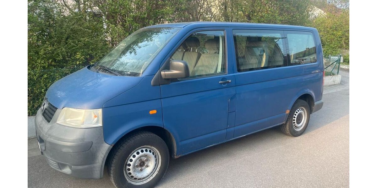 VW T5 Transporter 248.000 km 3.900 &euro; Regensburg 93059