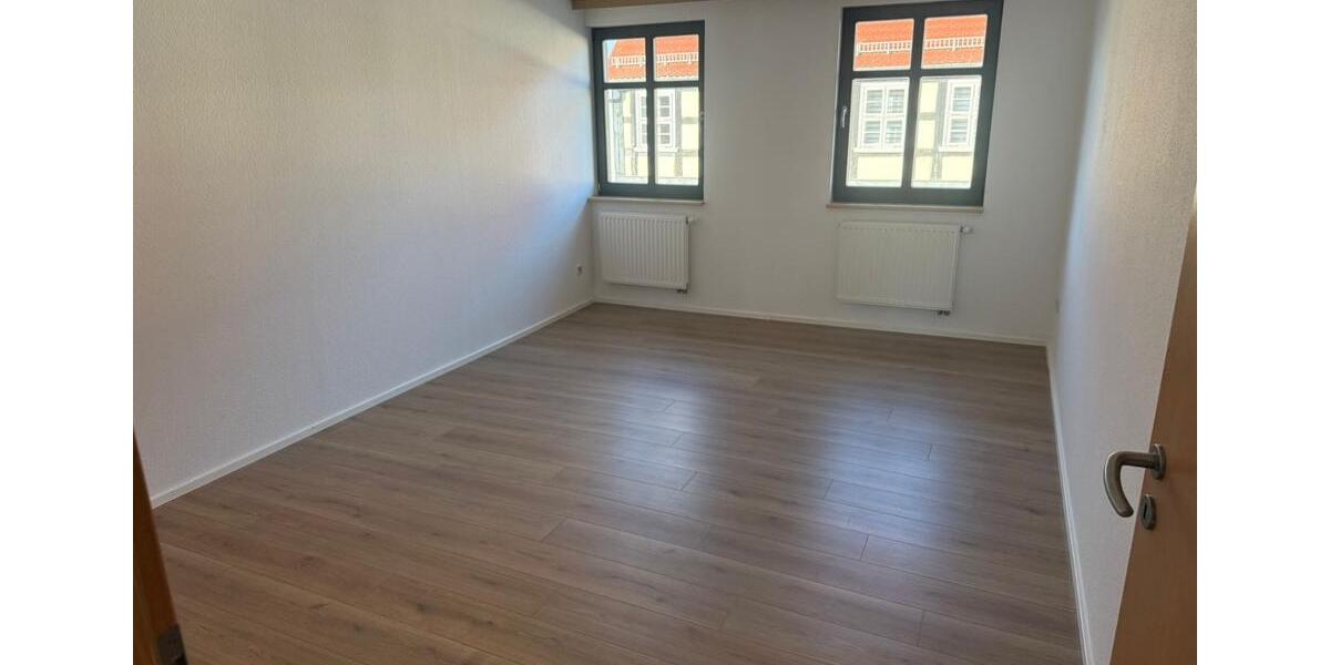 Etagenwohnung Mirow - 2 Zimmer, 72 m&sup2;, 590&euro; | Angebot:26095308