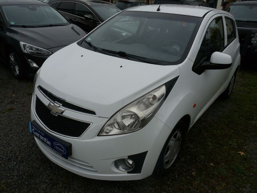 Chevrolet Spark 64.000 km 2.950 € Jena 07749