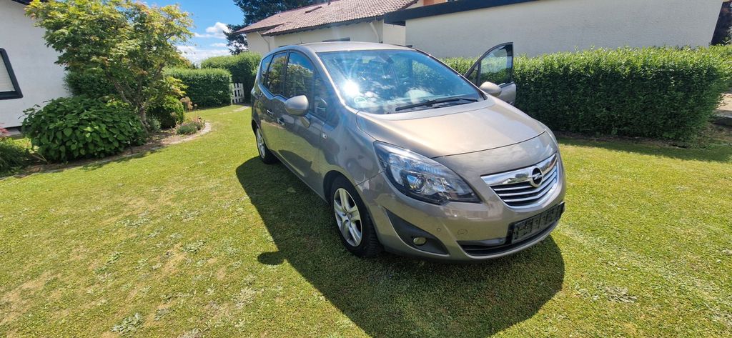 Opel Meriva 161.500 km 3.999 &euro; Loßburg 72290