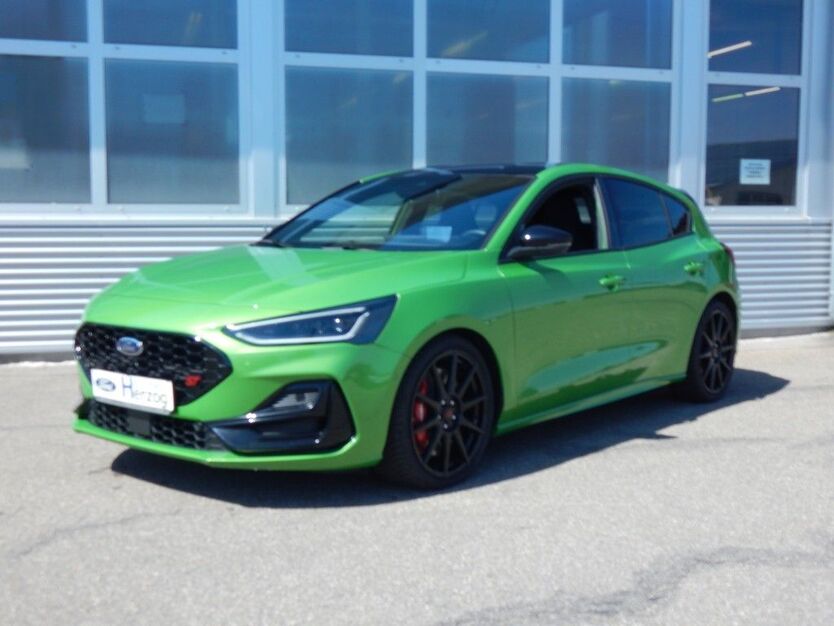 Ford Focus 11.700 km 35.990 € Schramberg 78713
