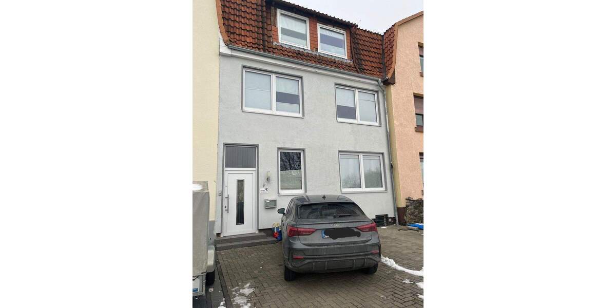 Reihenmittelhaus Einbeck - 7 Zimmer, 150 m&sup2;, 285.000&euro; | Angebot:25368615