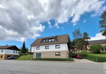 Gepflegtes Wohn- und Geschäftshaus in toller Lage - kurze Wege zu Schule, Einkauf und ÖPNV | Flexibel nutzbar für Wohnen und Gewerbe!
