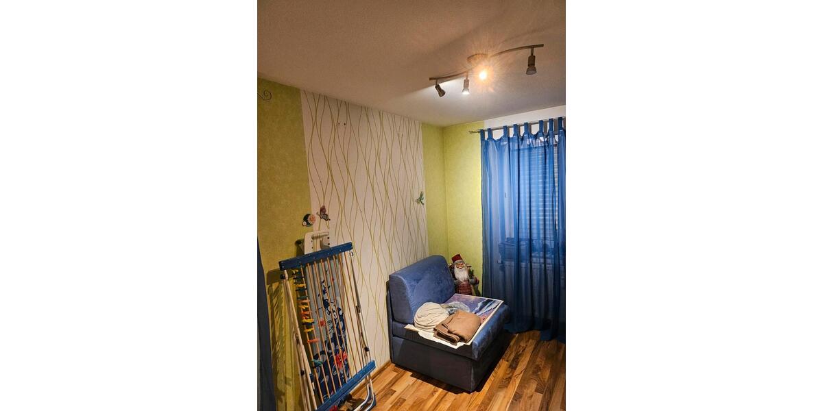 Erdgeschoßwohnung Göppingen Bruckwasen - 3 Zimmer, 74 m&sup2;, 250.000&euro; | Angebot:26974358
