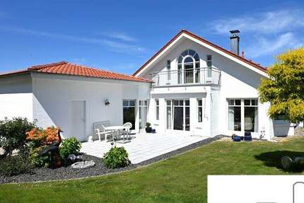 Haus zum Kaufen in Barsinghausen 649.000 € 150 m² 5 zimmer