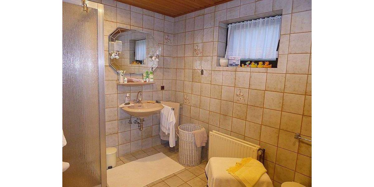 Einfamilienhaus Reichshof Brüchermühle - 5 Zimmer, 160 m&sup2;, 345.000&euro; | Angebot:25698219