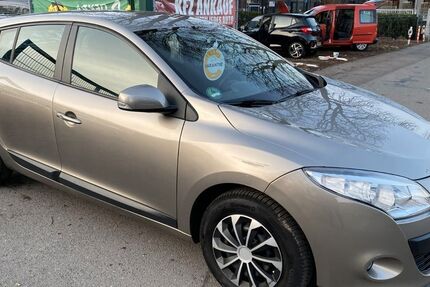Renault Megane 37.500 km 6.950 &euro; essen 45239