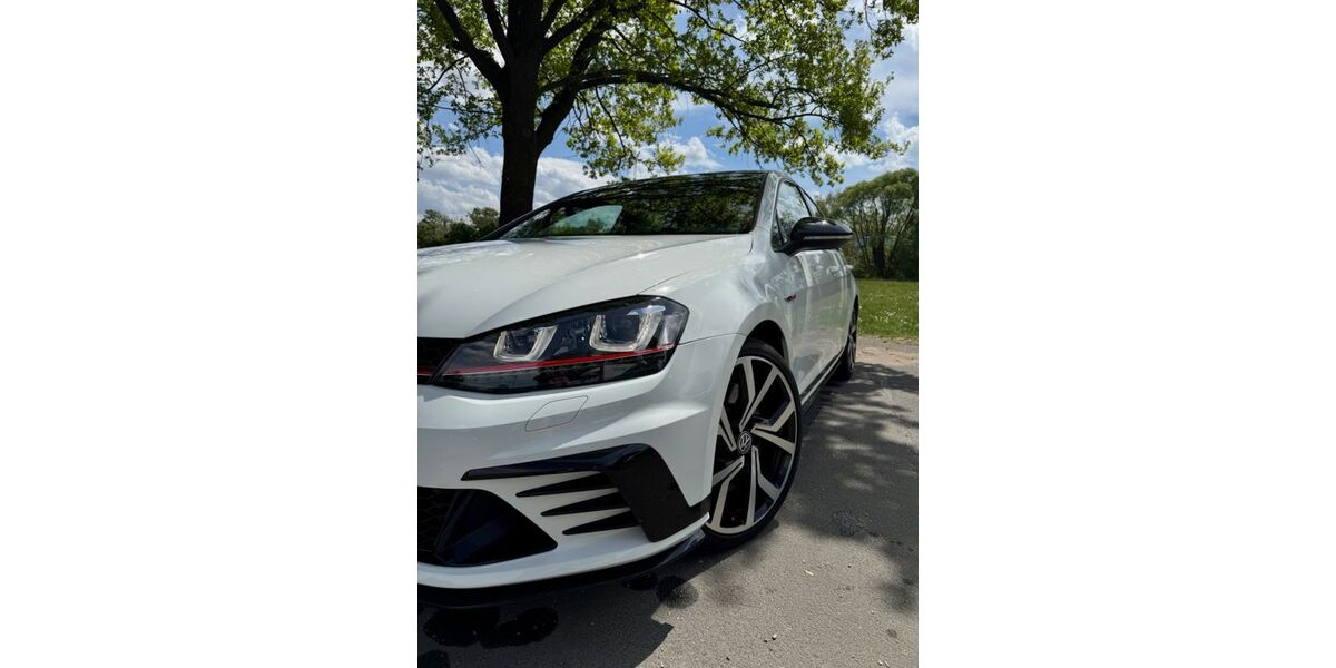 VW Golf 88.400 km 24.695 &euro; Oberasbach 90522
