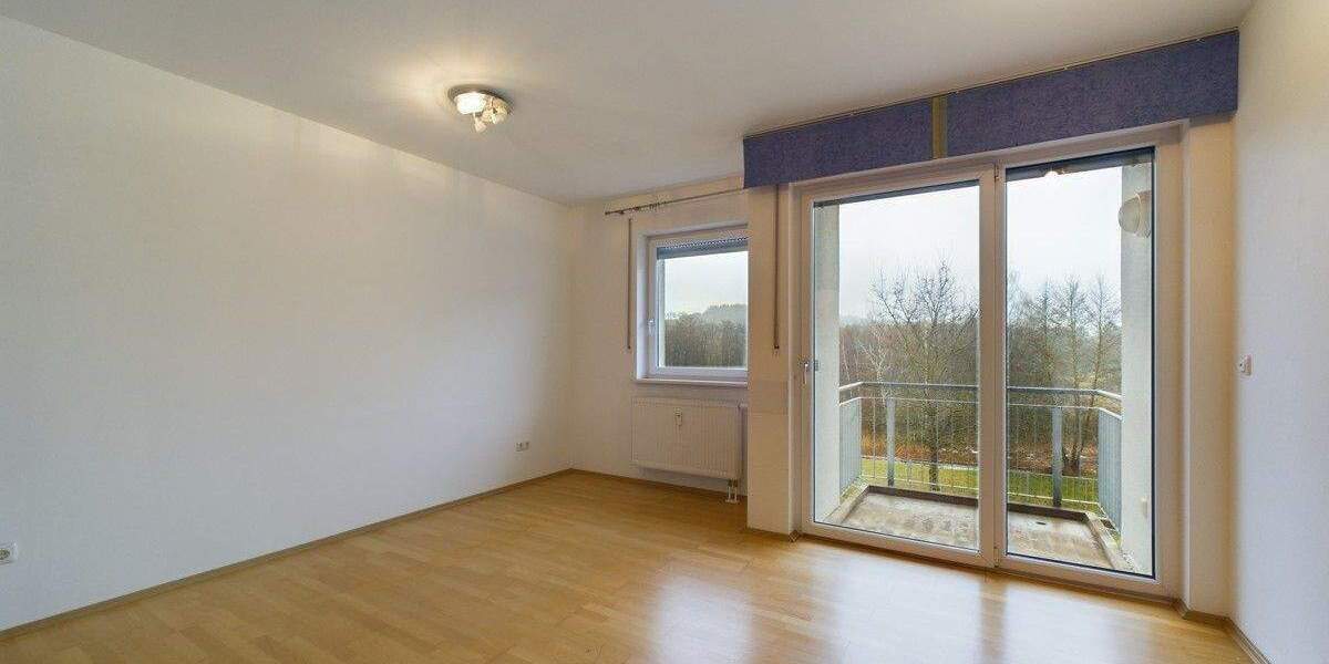 Etagenwohnung Wiesenfelden - 4 Zimmer, 96 m&sup2;, 210.000&euro; | Angebot:25704895