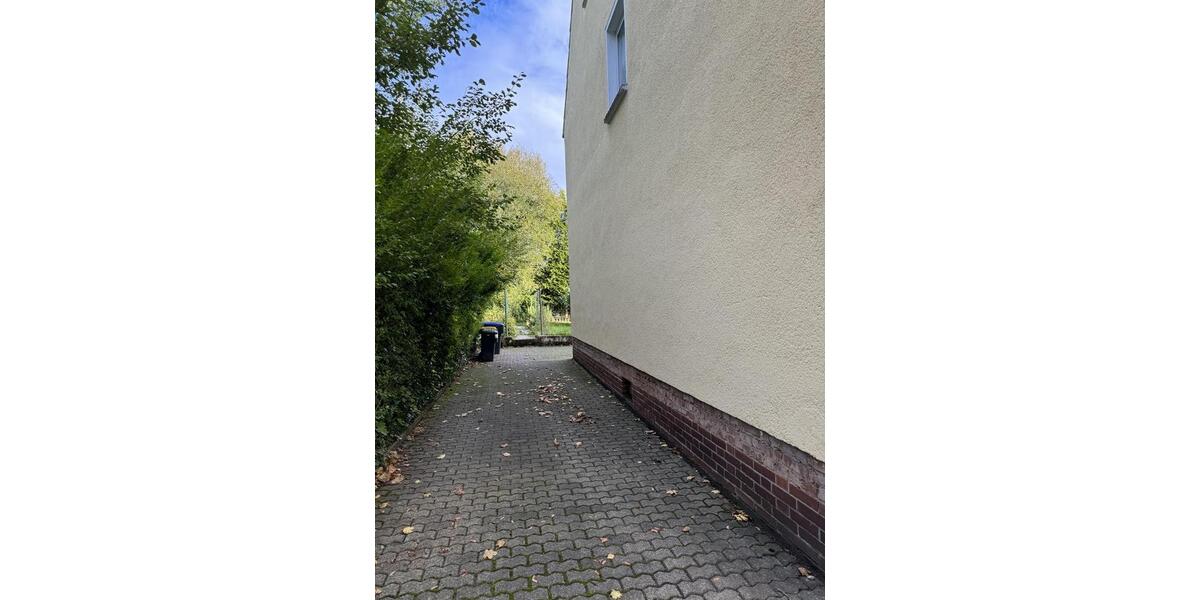 Erdgeschoßwohnung Saarbrücken West - 4 Zimmer, 80 m&sup2;, 1.040&euro; | Angebot:26396900