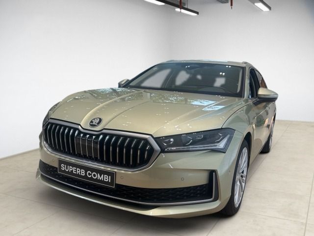 Skoda Superb 5.900 km 37.960 € München 80687