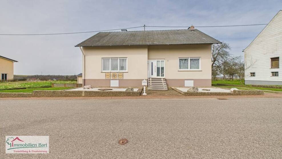 PLATZ FÜR IHRE WOHNTRÄUME - 147 M² WOHNHAUS MIT GARTEN UND AUSBAUOPTIONEN