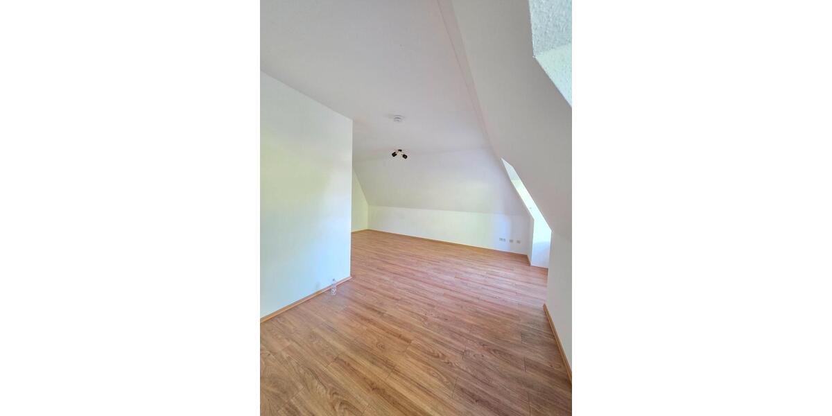 Dachgeschoßwohnung Markranstädt - 1 Zimmer, 34 m&sup2;, 69.000&euro; | Angebot:26374609