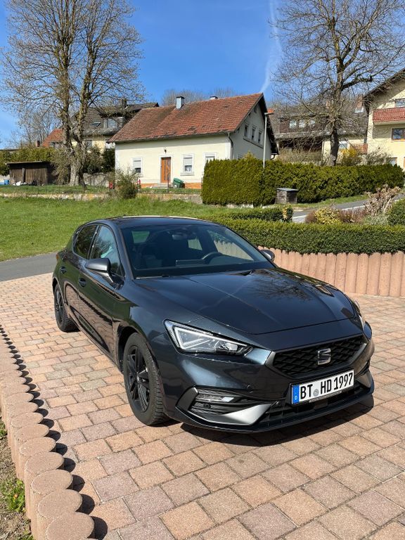 Seat Leon 69.874 km 20.250 € Creußen 95473