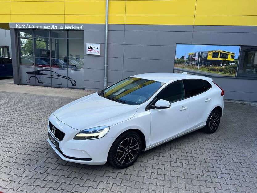 V40