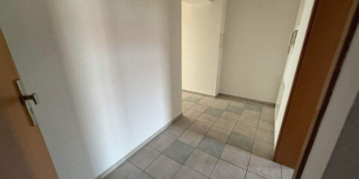 Zimmer Chemnitz Lutherviertel - 2 Zimmer, 48 m&sup2;, 250&euro; | Angebot:25985314