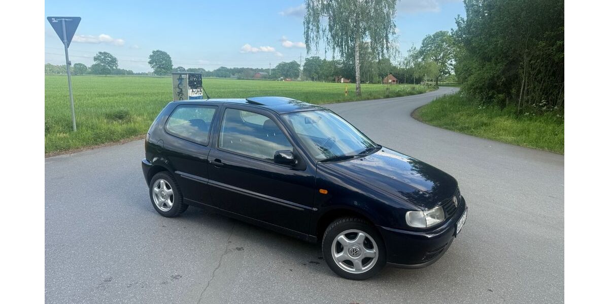 VW Polo 111.800 km 1.249 &euro; Rheda-Wiedenbrück 33378