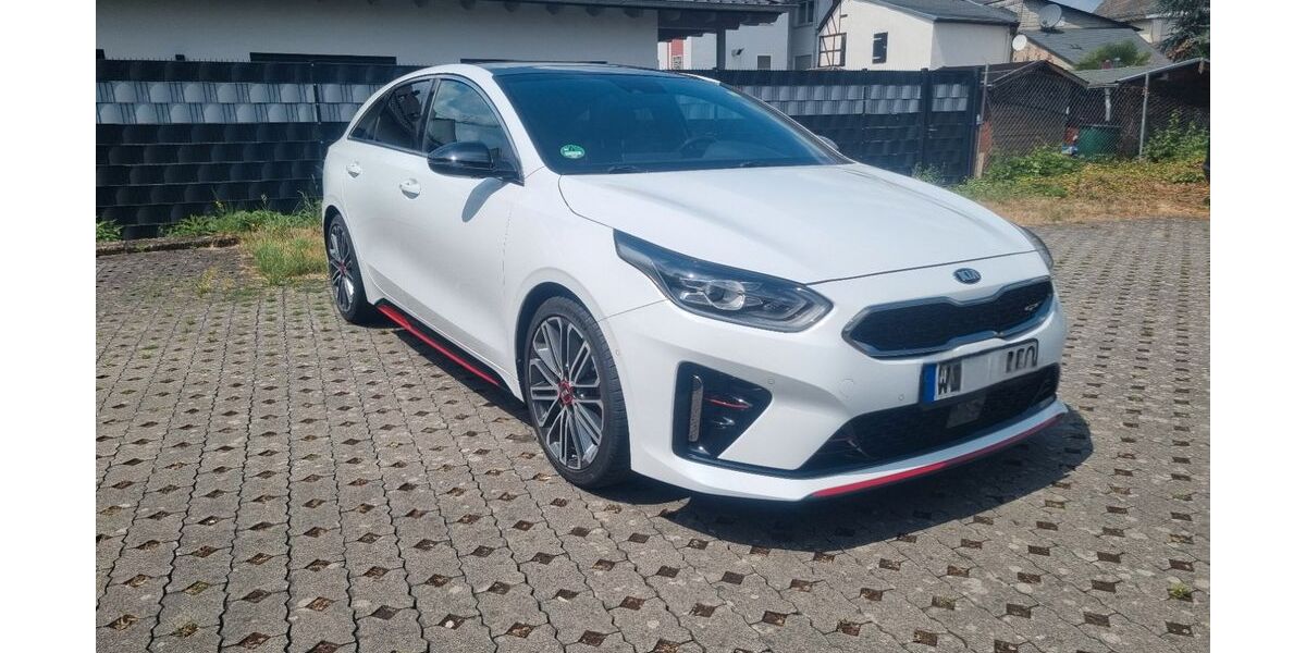 Kia pro ceed / ProCeed 64.520 km 22.500 &euro; Ehringshausen 35630