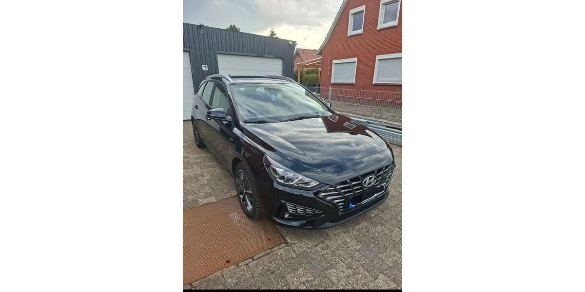 Hyundai i30 46.072 km 21.800 &euro; Moormerland 26802