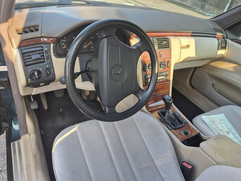 Mercedes-Benz E 200 152.000 km 1.800 € Neuwied 56564