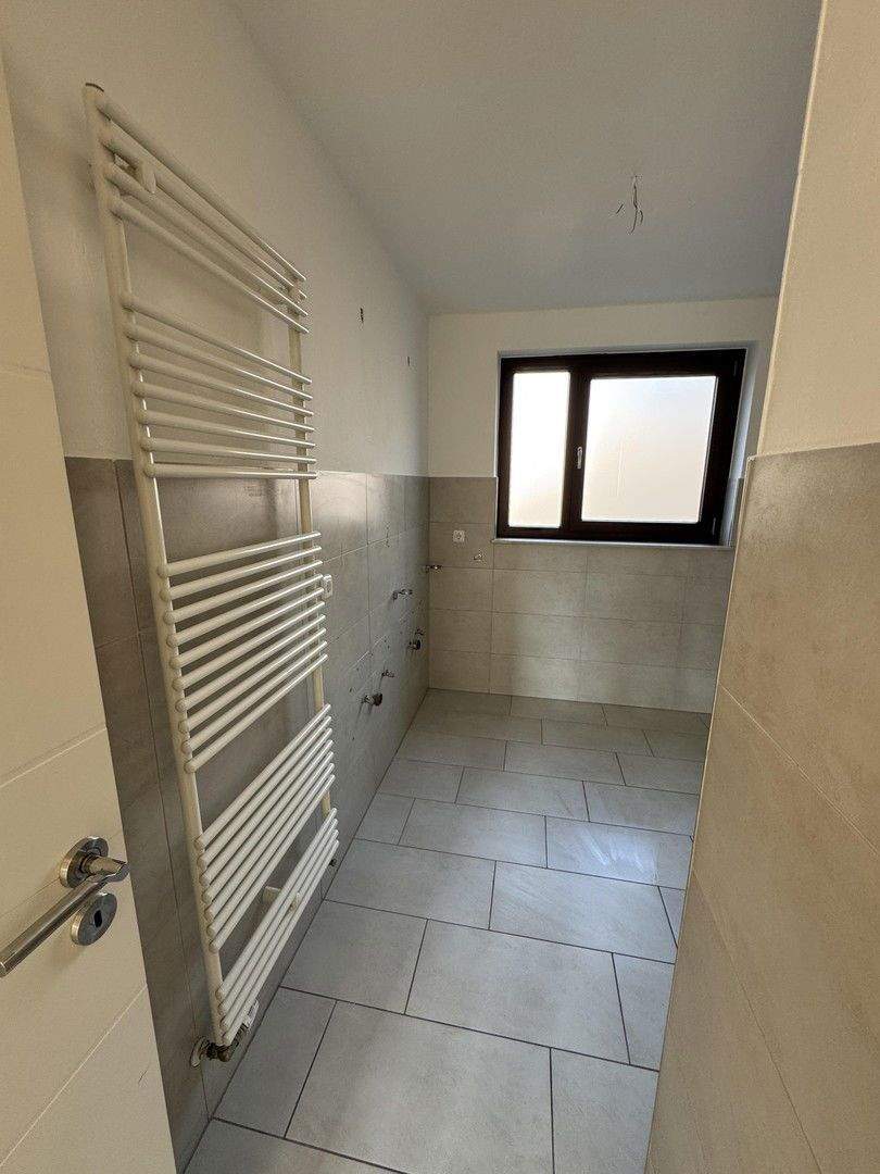 Familienfreundliches Zweifamilienhaus mit flexiblen Nutzungsmöglichkeiten in Oldenburg-Ohmstede 8 zimmer