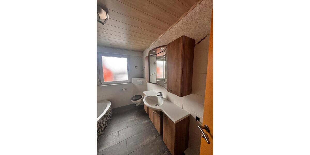 Etagenwohnung Wemding - 3 Zimmer, 100 m&sup2;, 900&euro; | Angebot:26489928