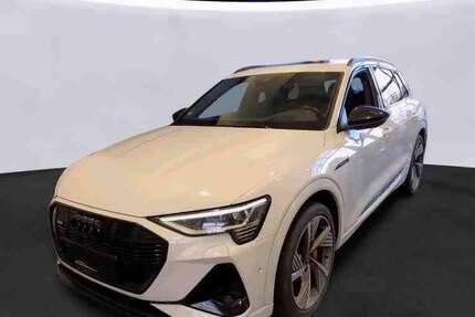 Audi e-tron 44.130 km 35.990 &euro; Hamburg 22047