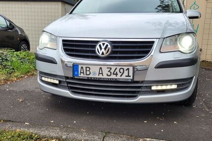 VW Touran 182.582 km 4.800 € Aschaffenburg 63743