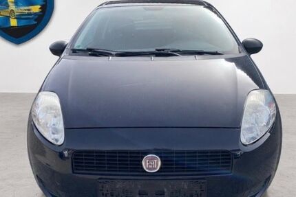 Fiat Grande Punto 128.000 km 2.499 &euro; Rangendingen 72414