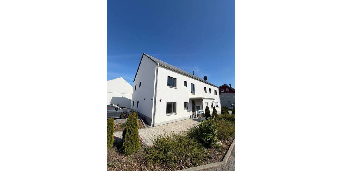 Etagenwohnung Petersberg - 2 Zimmer, 59 m&sup2;, 229.000&euro; | Angebot:26401111