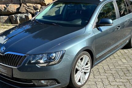 Skoda Superb 216.000 km 6.999 &euro; Olpe 57462