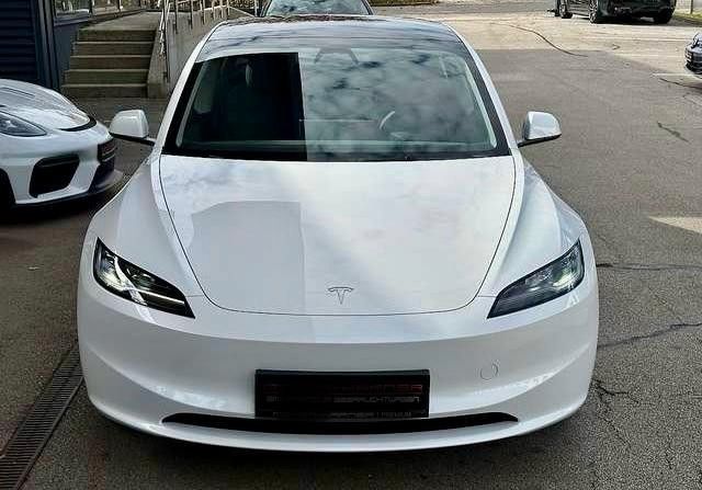 Tesla Model 3 5.692 km 33.564 &euro; München 80538