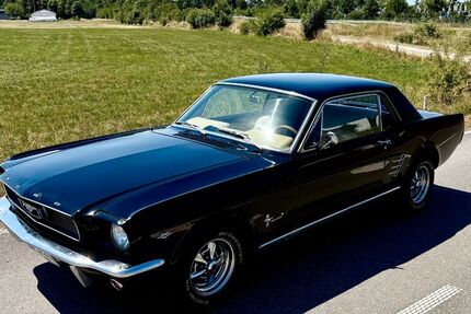 Ford Mustang 130.250 km 37.800 &euro; Heppenheim 64646