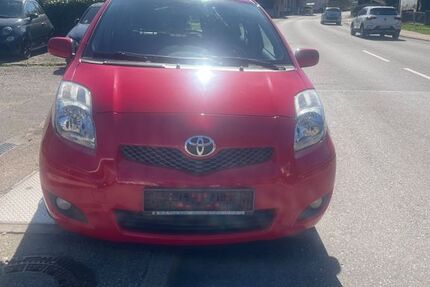 Toyota Yaris 197.000 km 4.600 &euro; Unterreichenbach 75399