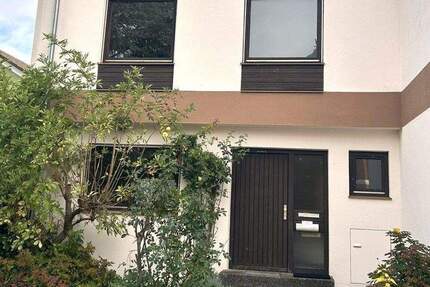 Haus Augsburg Göggingen - 6 Zimmer, 156 m&sup2;, 699.000&euro; | Angebot:24735776