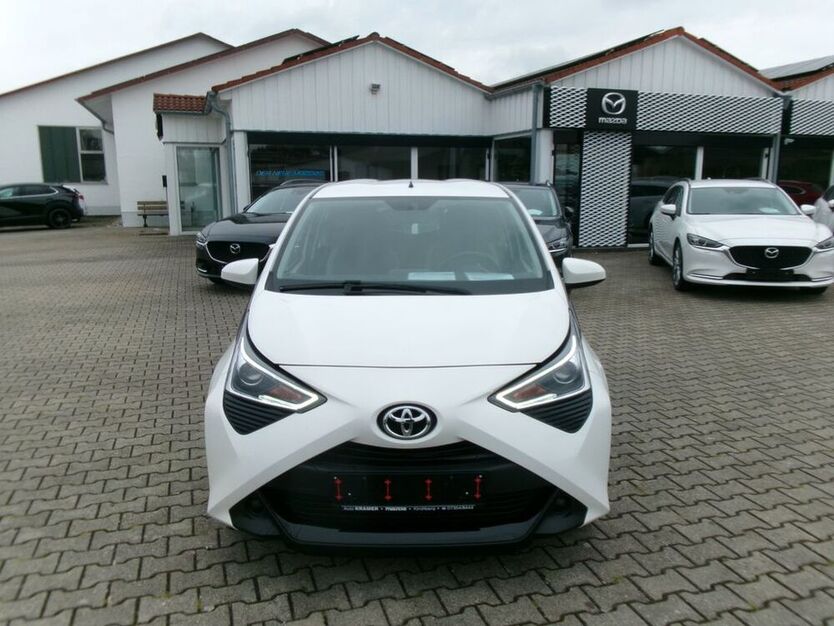 Aygo (X)