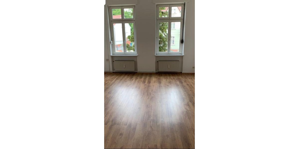 3,5 - Zimmer-Altbauwohnung, 105m², Erdgeschoss, Einbauküche 3.5 zimmer