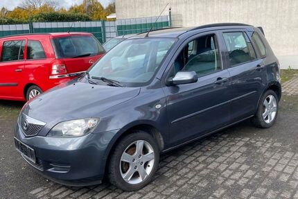 Mazda 2 152.000 km 2.399 &euro; Herten 45701
