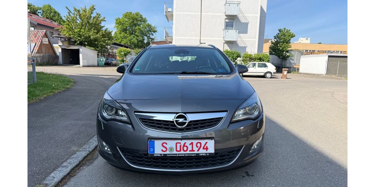 Opel Astra 143.000 km 7.299 &euro; Fellbach 70736