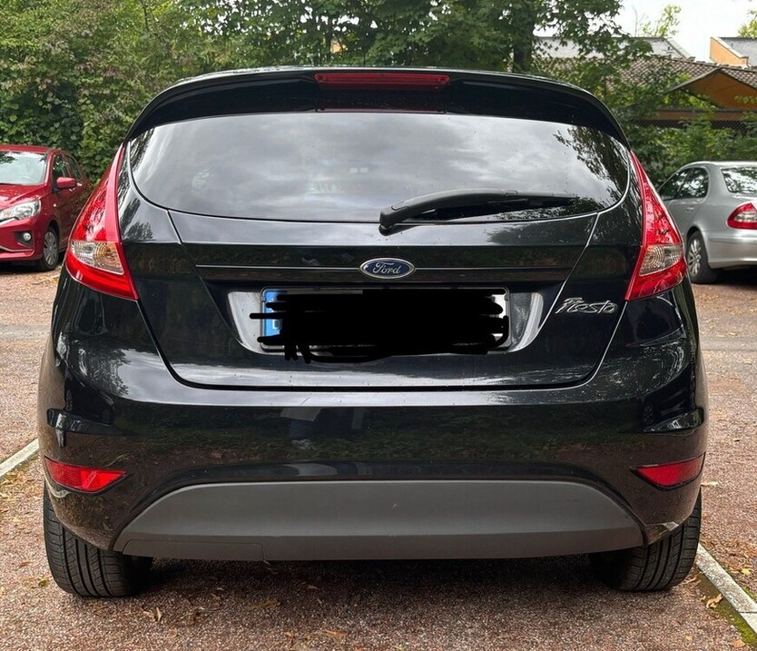 Ford Fiesta 171.356 km 1.999 € Bonn 53111
