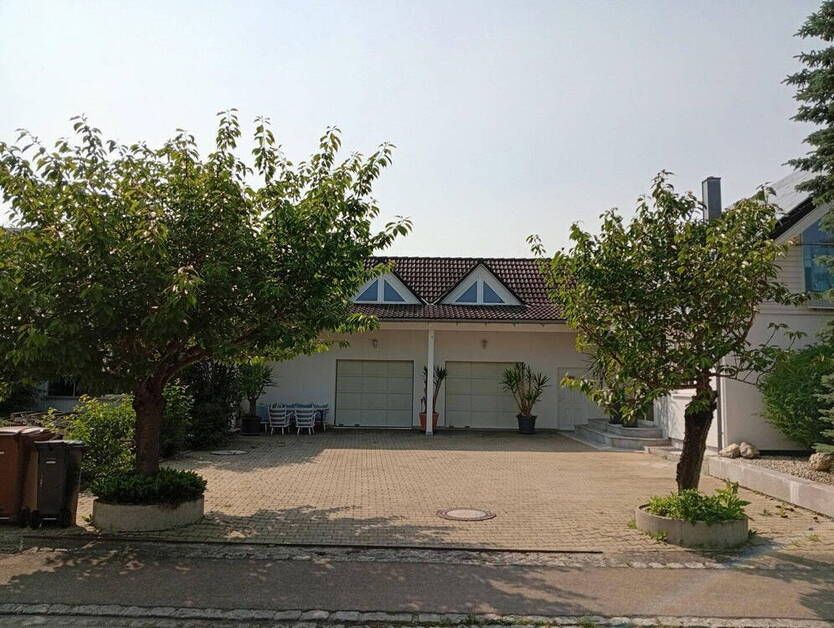 Zweigenerationshaus & Gewerbehalle | 1.920 m² Grundstück | 1.440?€umbauter m²