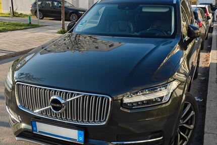 Volvo XC90 152.000 km 31.300 &euro; München 81737