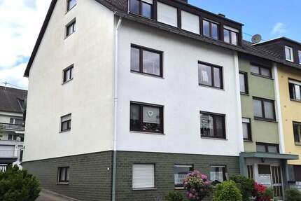 Haus Koblenz Bisholder - 15 Zimmer, 404 m&sup2;, 699.000&euro; | Angebot:26689652