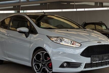 Ford Fiesta 57.200 km 15.900 &euro; Annweiler am Trifels 76855