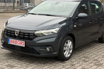 Dacia Sandero 94.000 km 8.399 &euro; Bremen 28259