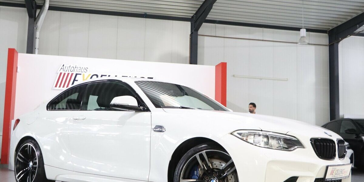 BMW M2 Coupe DKG / BI-XENON, LEDER, NAVI-PRO+KAMERA 90.000 km 35.992 € Hamm 59077